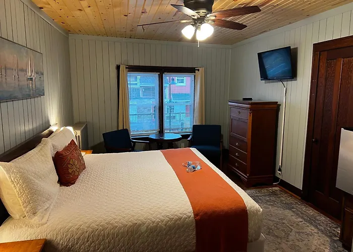 Historic Hotel Nichols